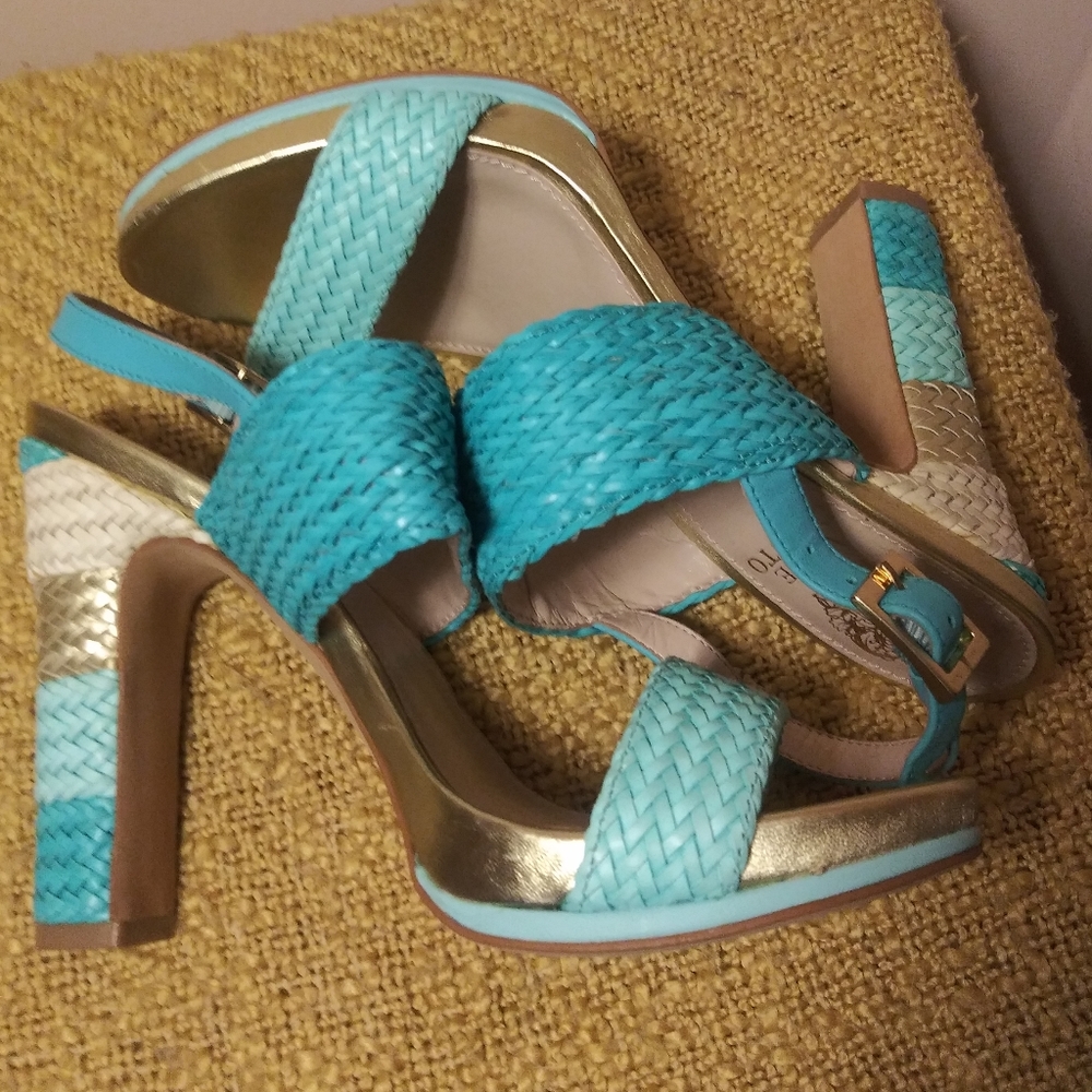 NEW Vince Camuto woven strappy heels sz 7